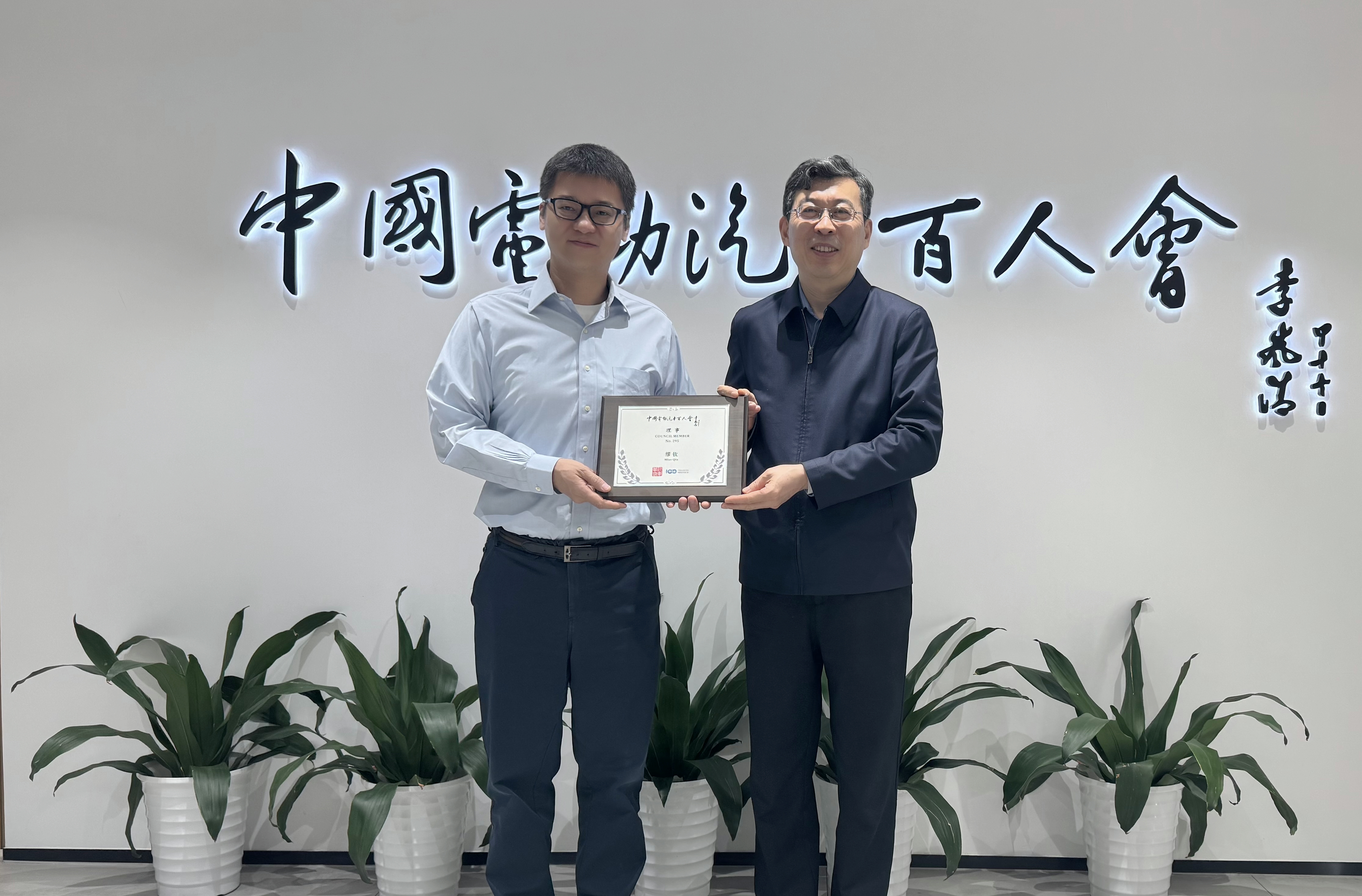 b6126fea3fc21ddce1871ae50282ccb.jpg